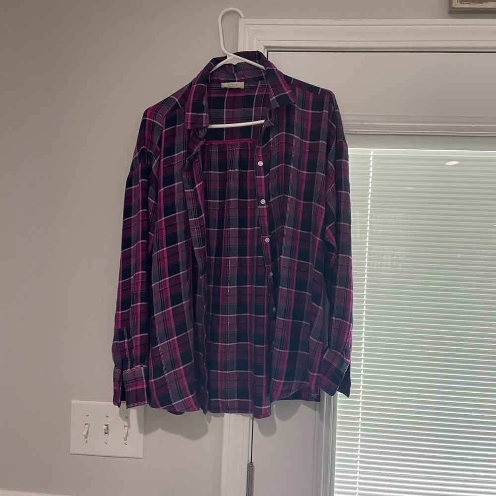 Cute LOFT purple button up top never wore